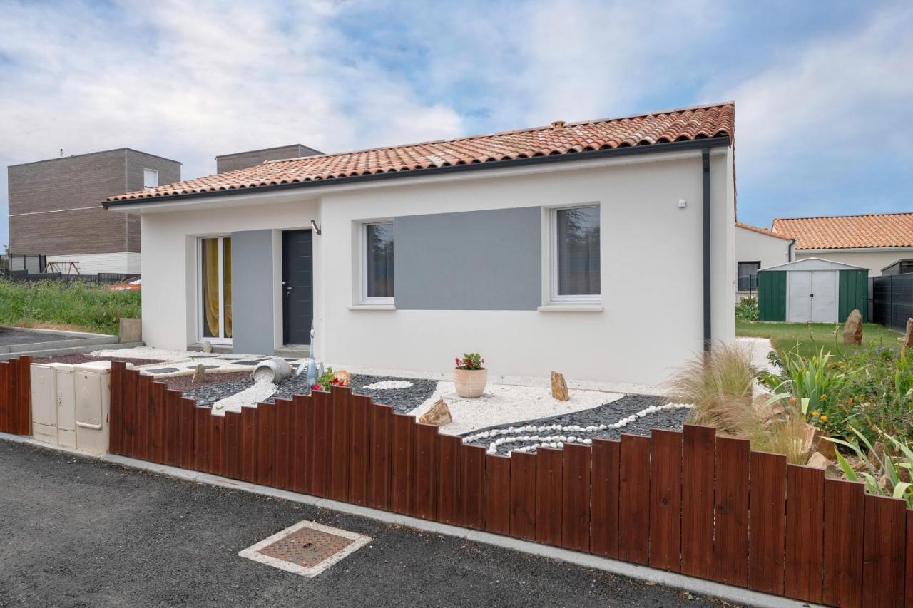 Maison Moderne Pour 7 Personnes A Saint-Michel-Chef-Chef Luaran gambar